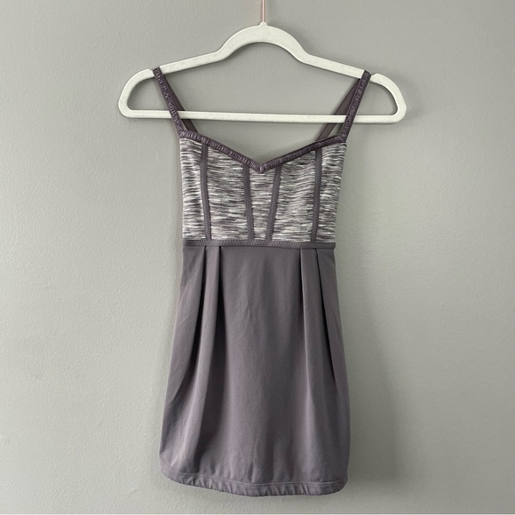 [6] Lululemon Athletica Heathered Grey & Lavender Structured Tank Top - Picture 1 of 12